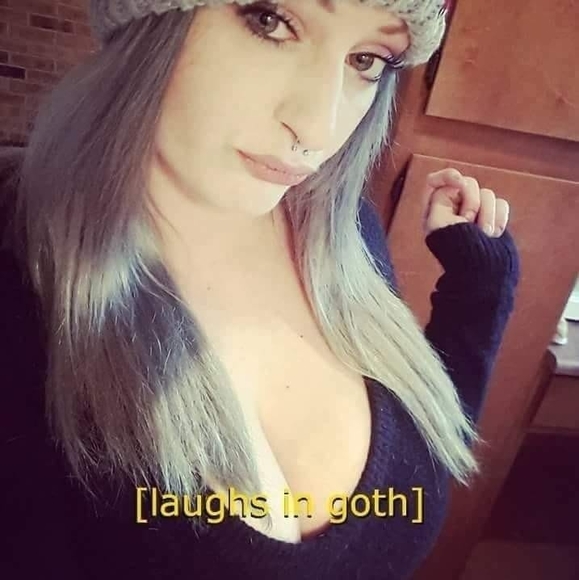 Meet your Posher, Mally - Picture 1 of 1